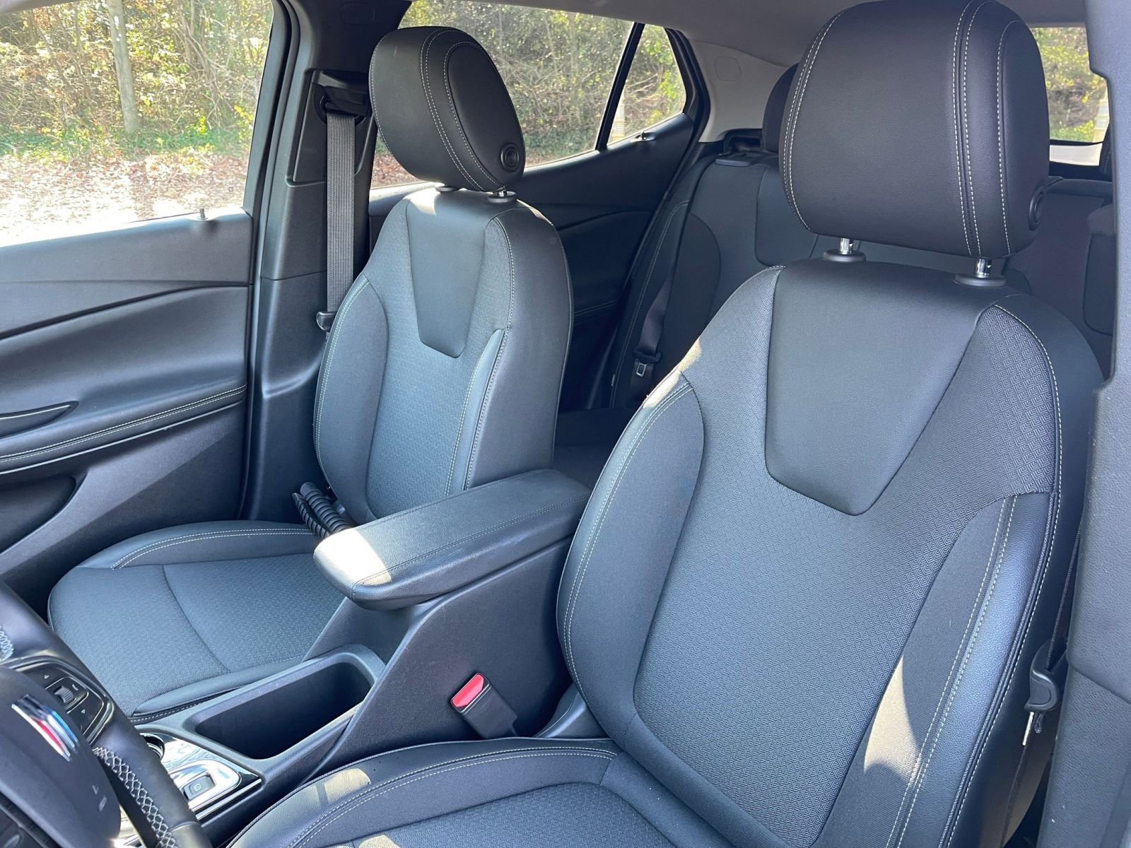 Thumbnail: 2025 Buick Encore GX - 34