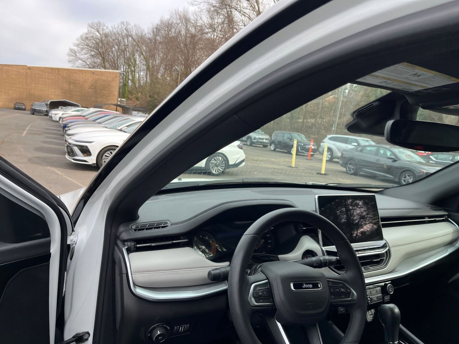 Thumbnail: 2025 Jeep Compass - 35