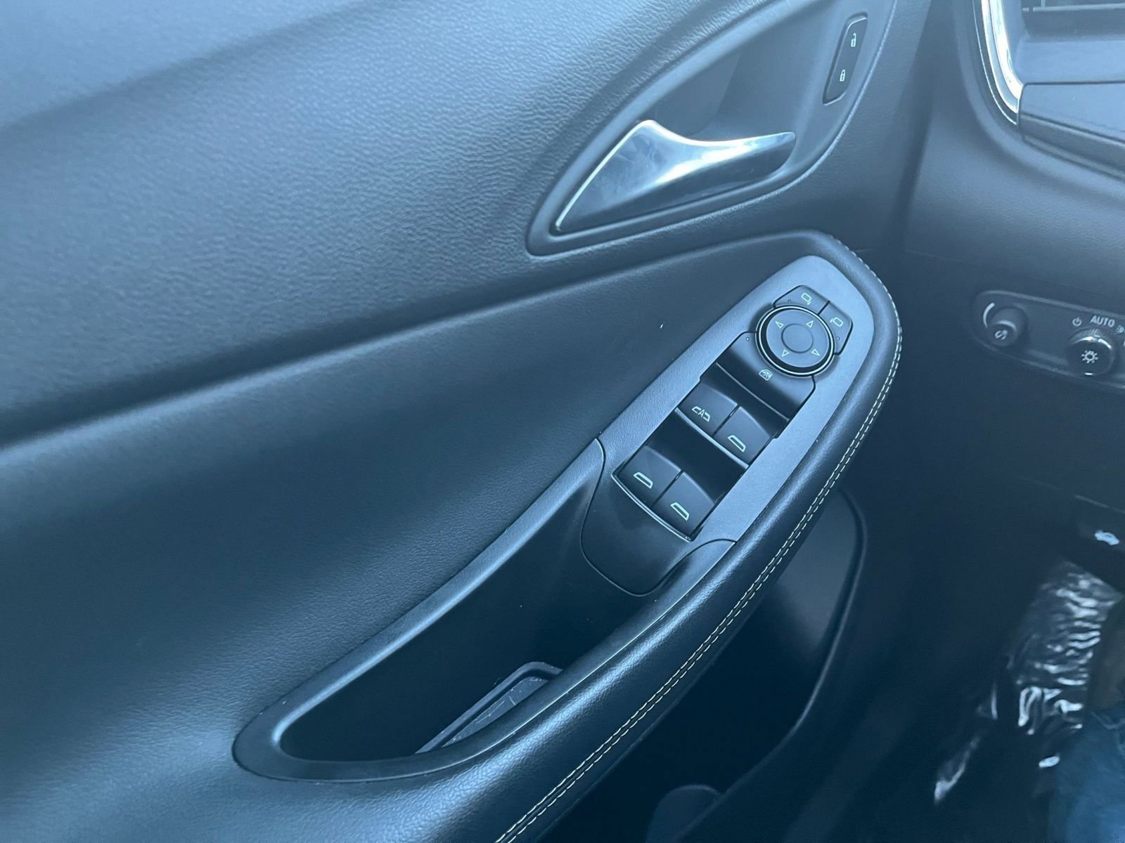 Thumbnail: 2025 Buick Encore GX - 18