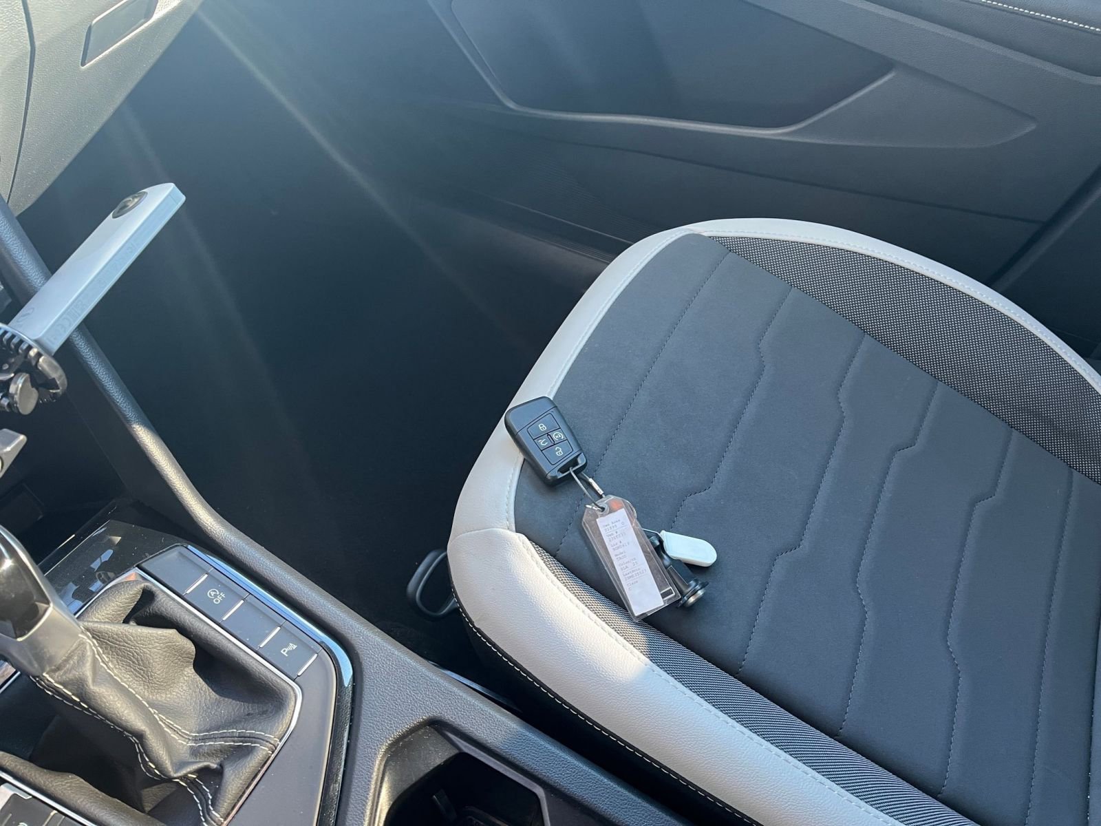 Thumbnail: 2025 Volkswagen Taos - 22