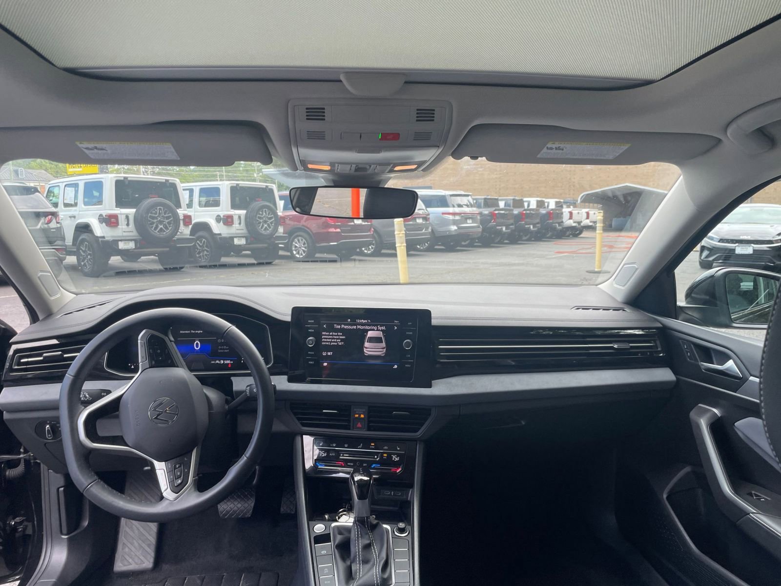 Thumbnail: 2025 Volkswagen Jetta - 29