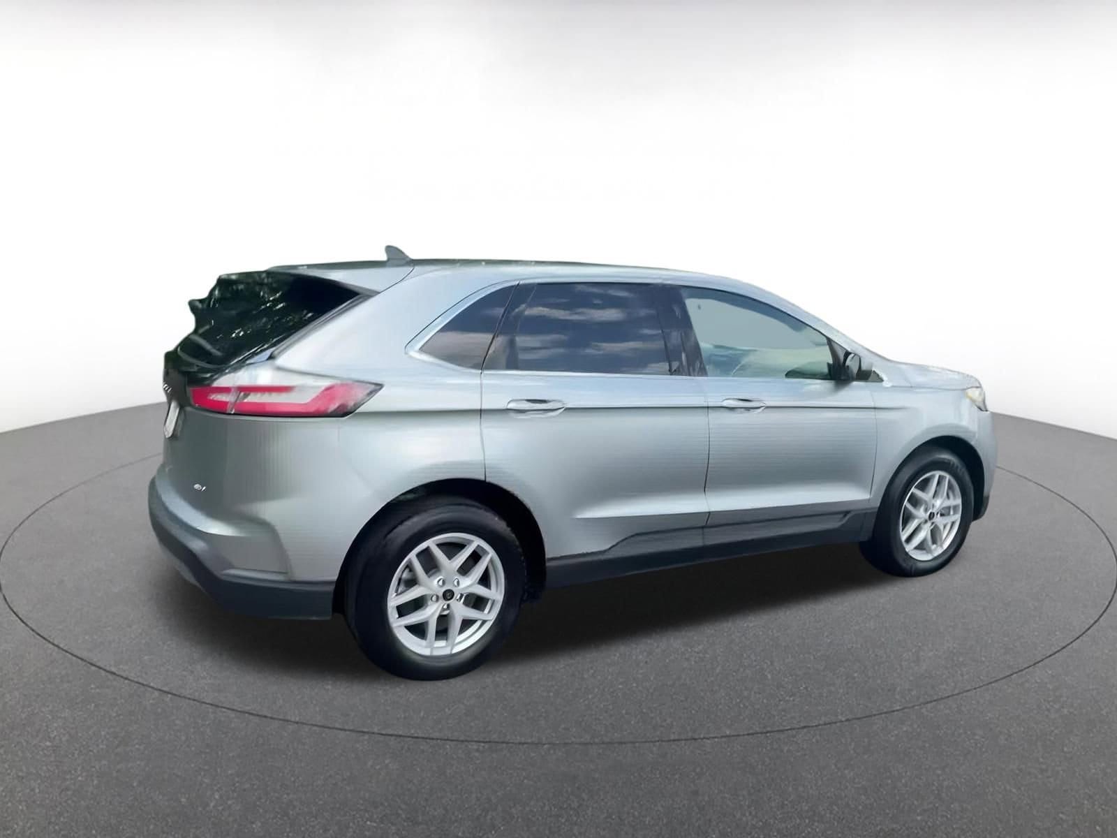 2024 Ford Edge SEL 15