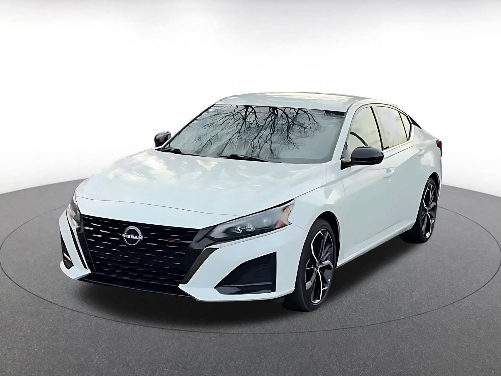 Thumbnail: 2025 Nissan Altima - 8