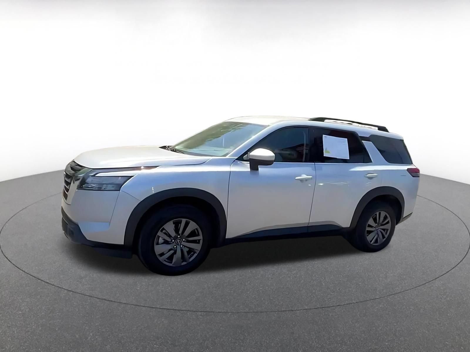 Thumbnail: 2025 Nissan Pathfinder - 8