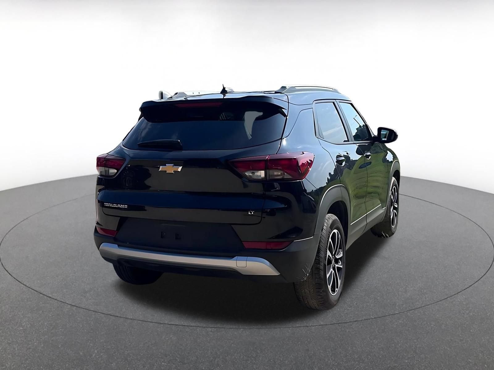 Thumbnail: 2025 Chevrolet TrailBlazer - 18