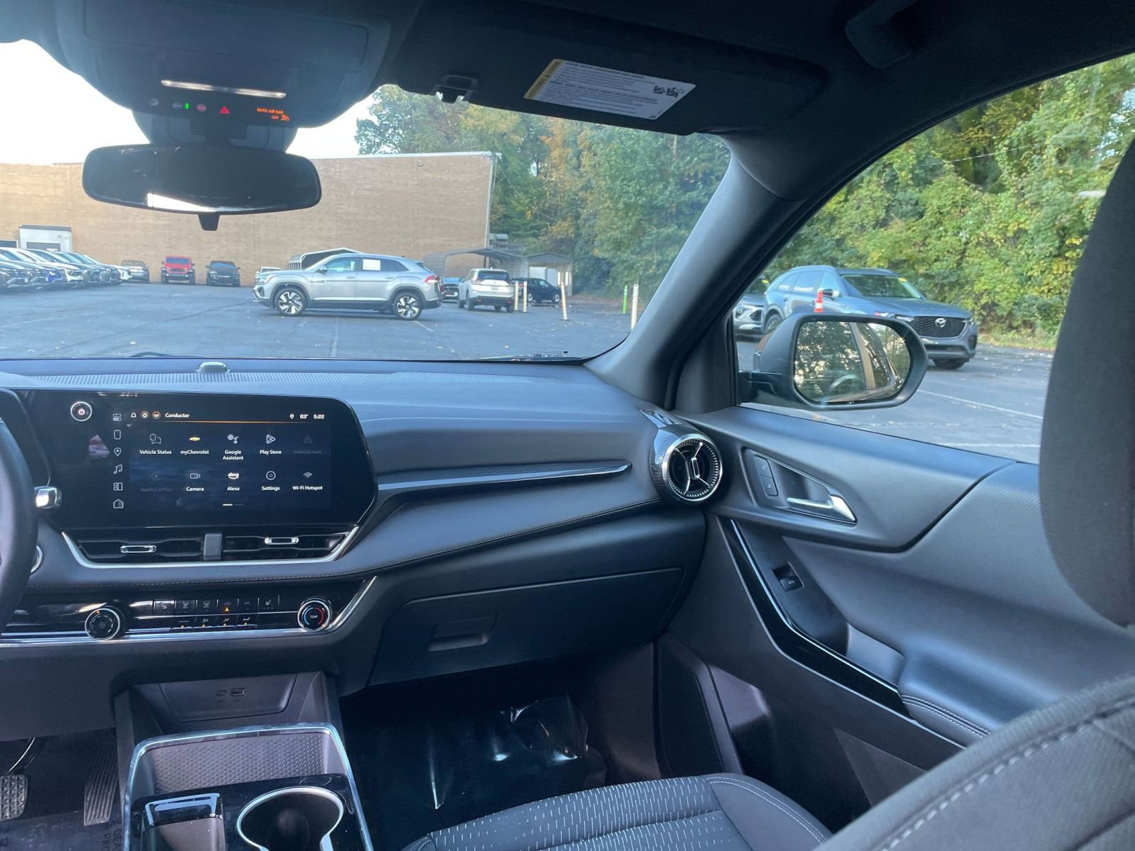 Thumbnail: 2025 Chevrolet Equinox - 31