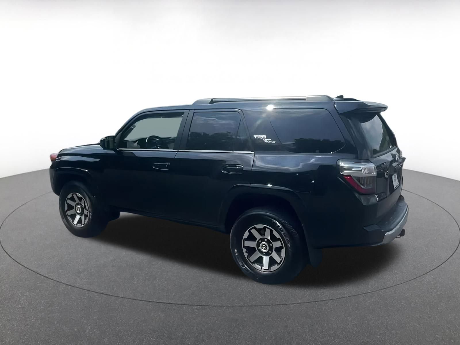 Thumbnail: 2024 Toyota 4Runner - 8