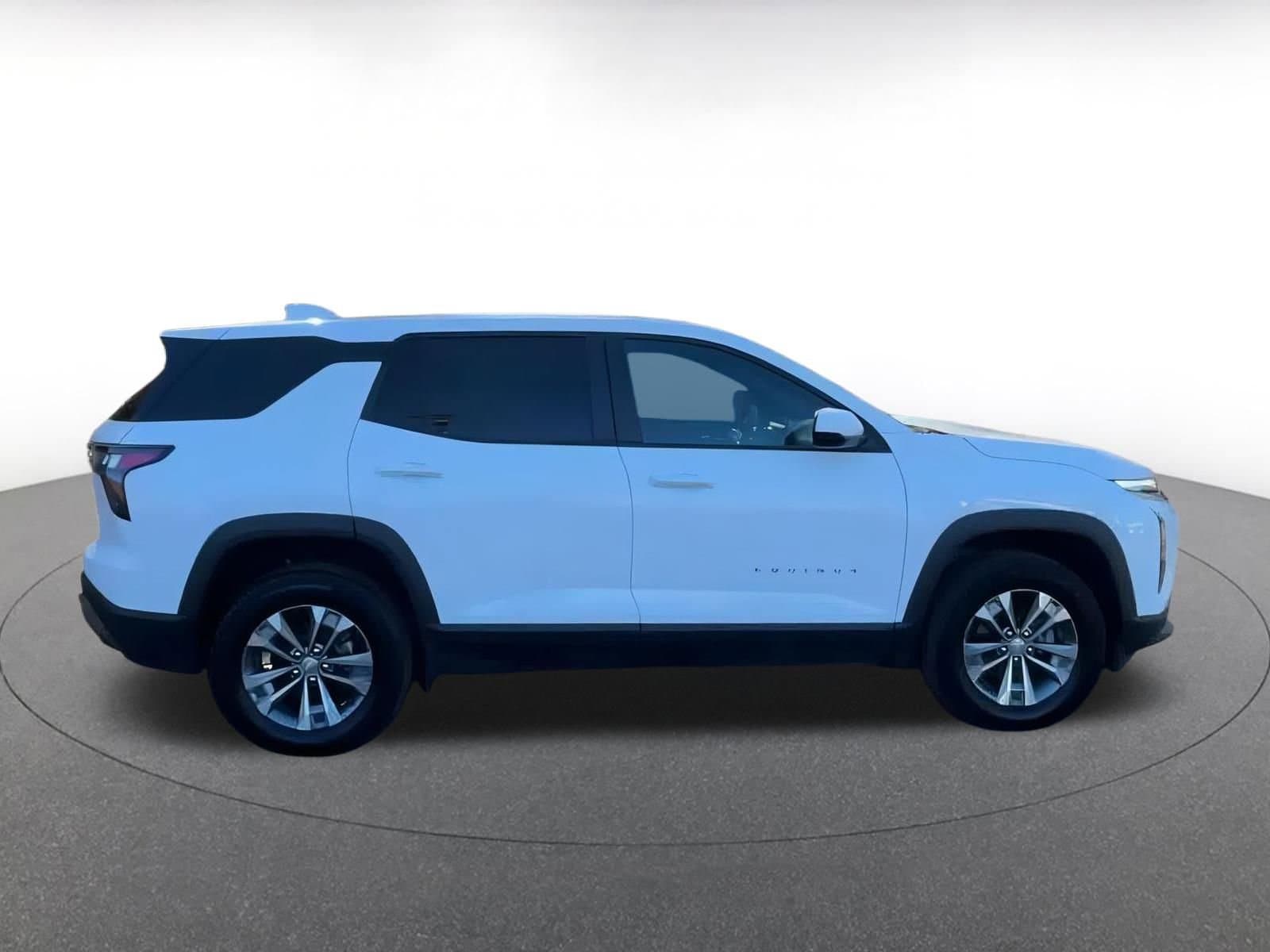 Thumbnail: 2025 Chevrolet Equinox - 15