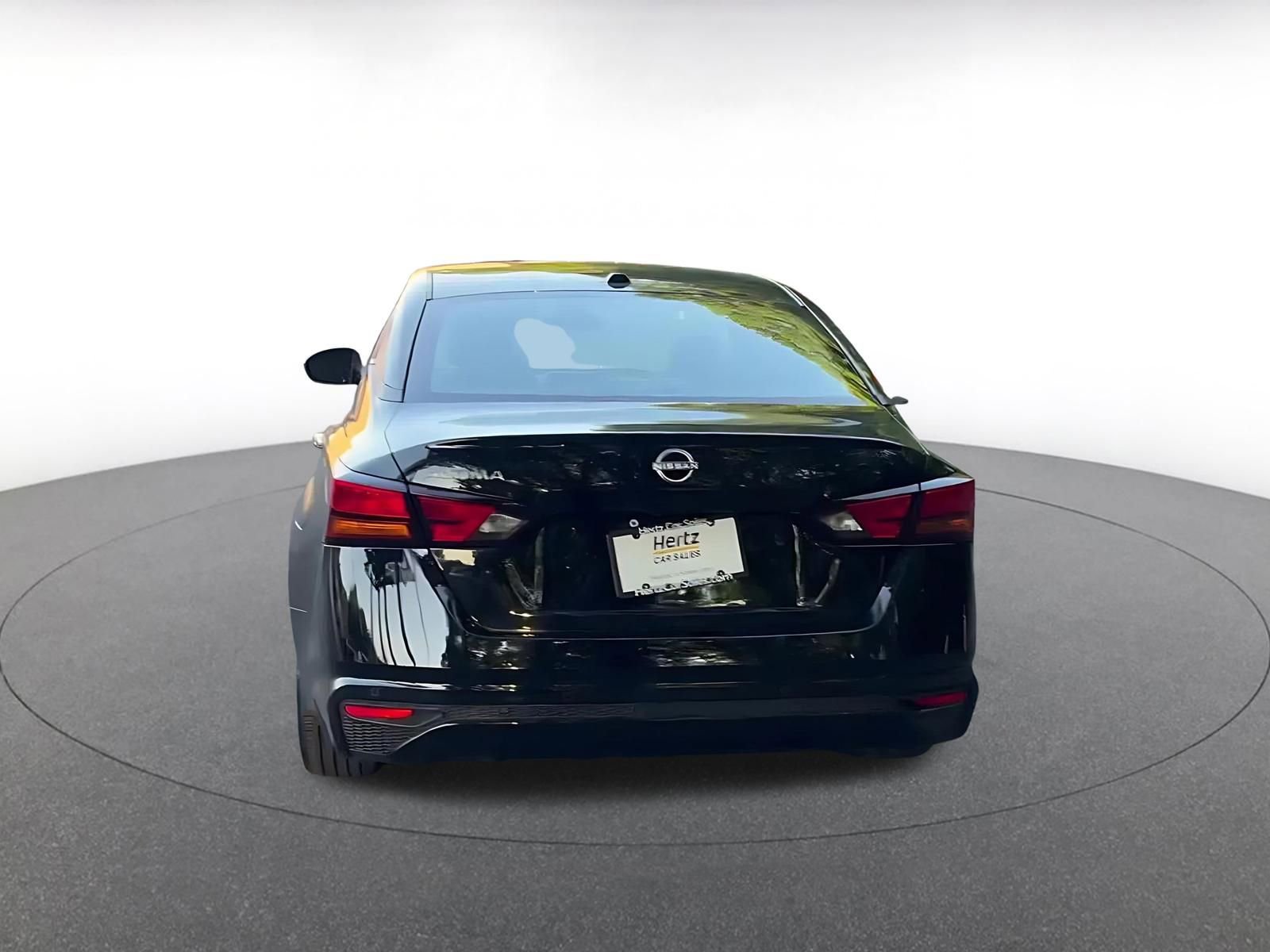 Thumbnail: 2025 Nissan Altima - 12