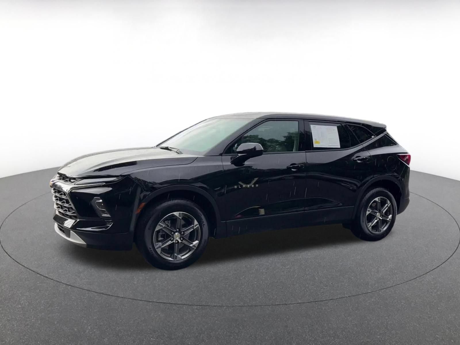 Thumbnail: 2025 Chevrolet Blazer - 8