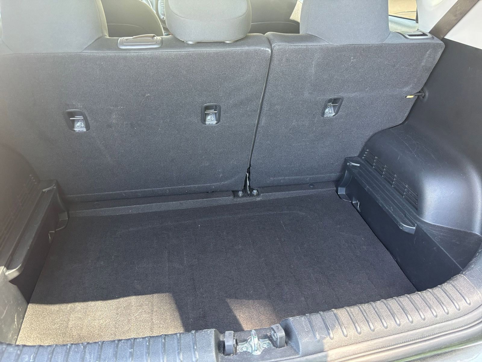 Thumbnail: 2025 Kia Soul - 29