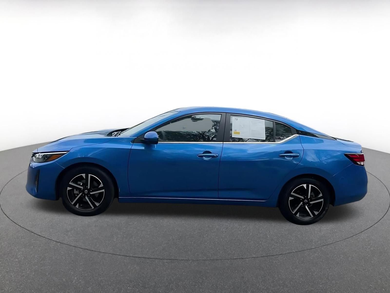 Thumbnail: 2025 Nissan Sentra - 9