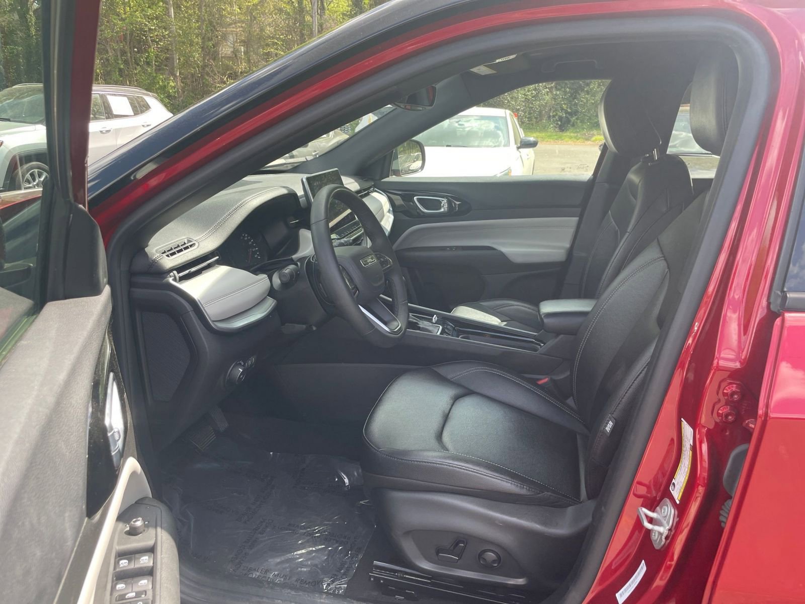 Thumbnail: 2025 Jeep Compass - 28