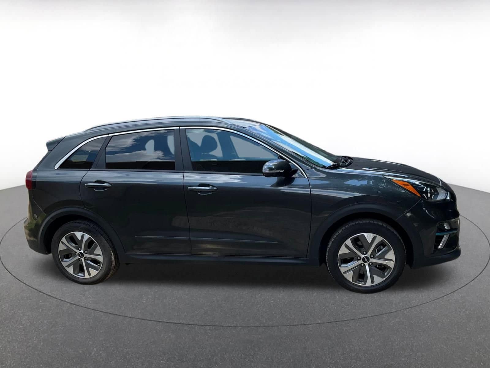 Thumbnail: 2022 Kia Niro - 13