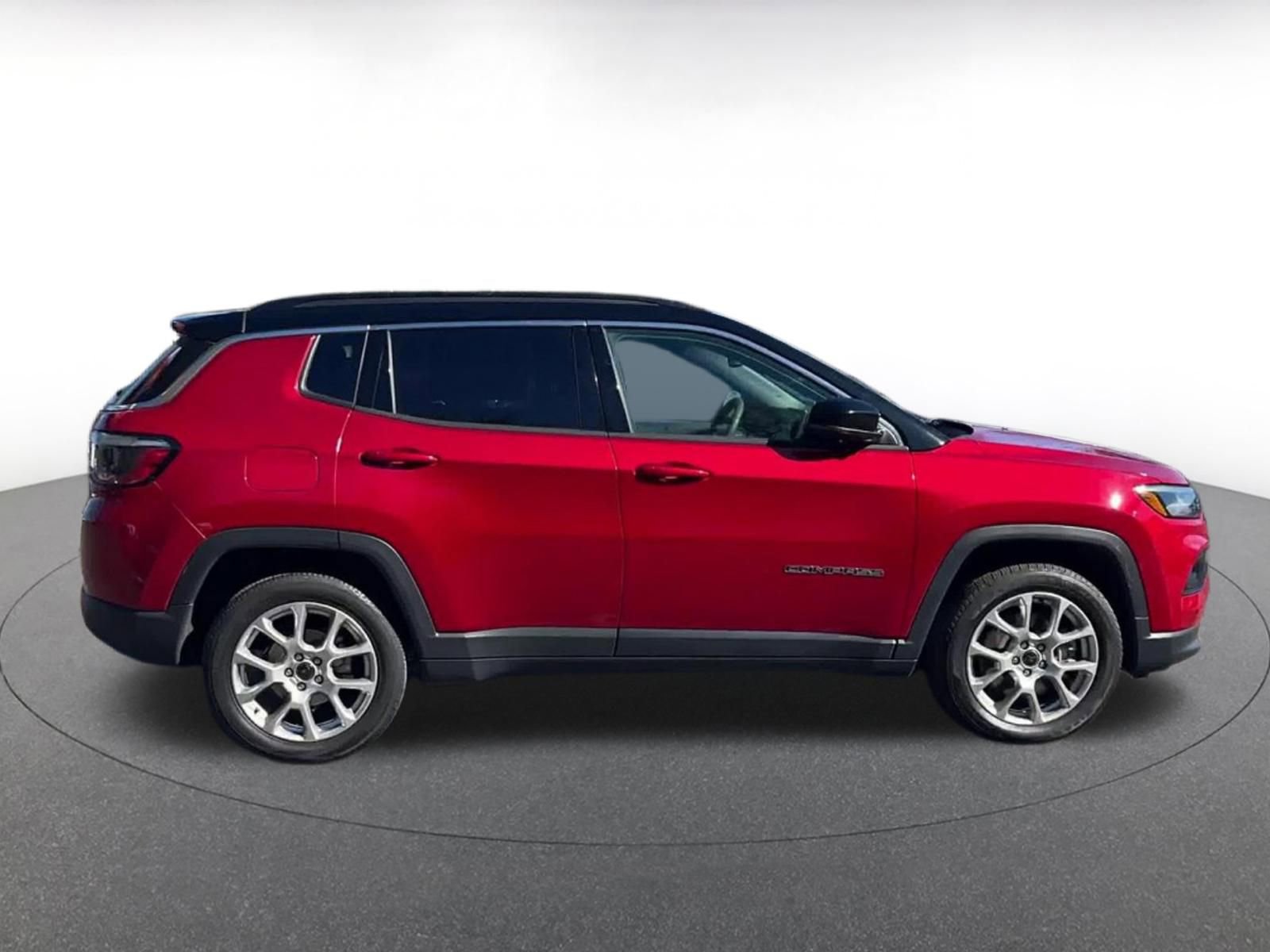 Thumbnail: 2025 Jeep Compass - 15