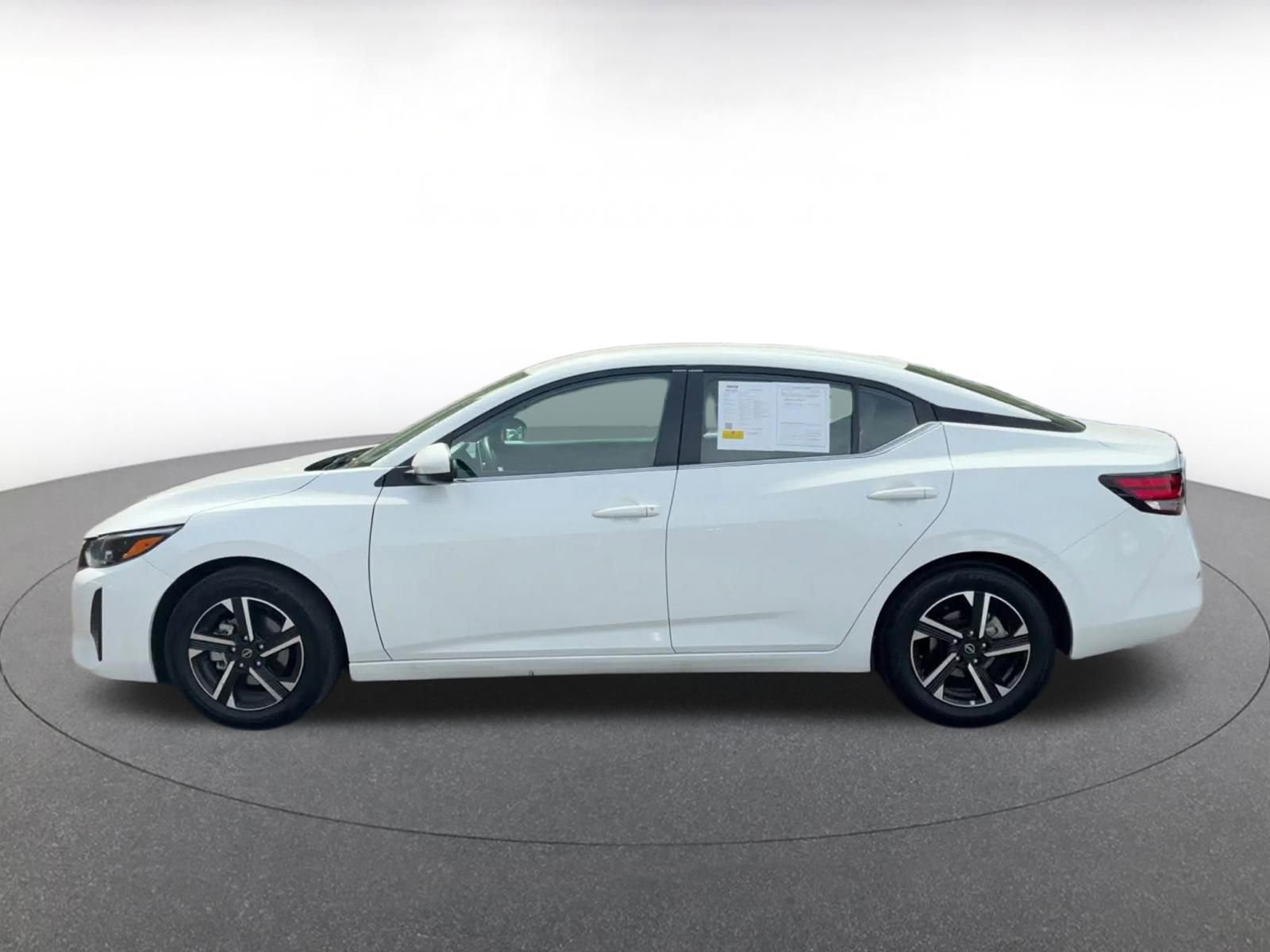 Thumbnail: 2025 Nissan Sentra - 9