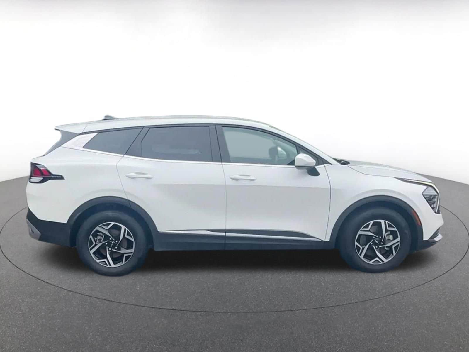 Thumbnail: 2025 Kia Sportage - 16