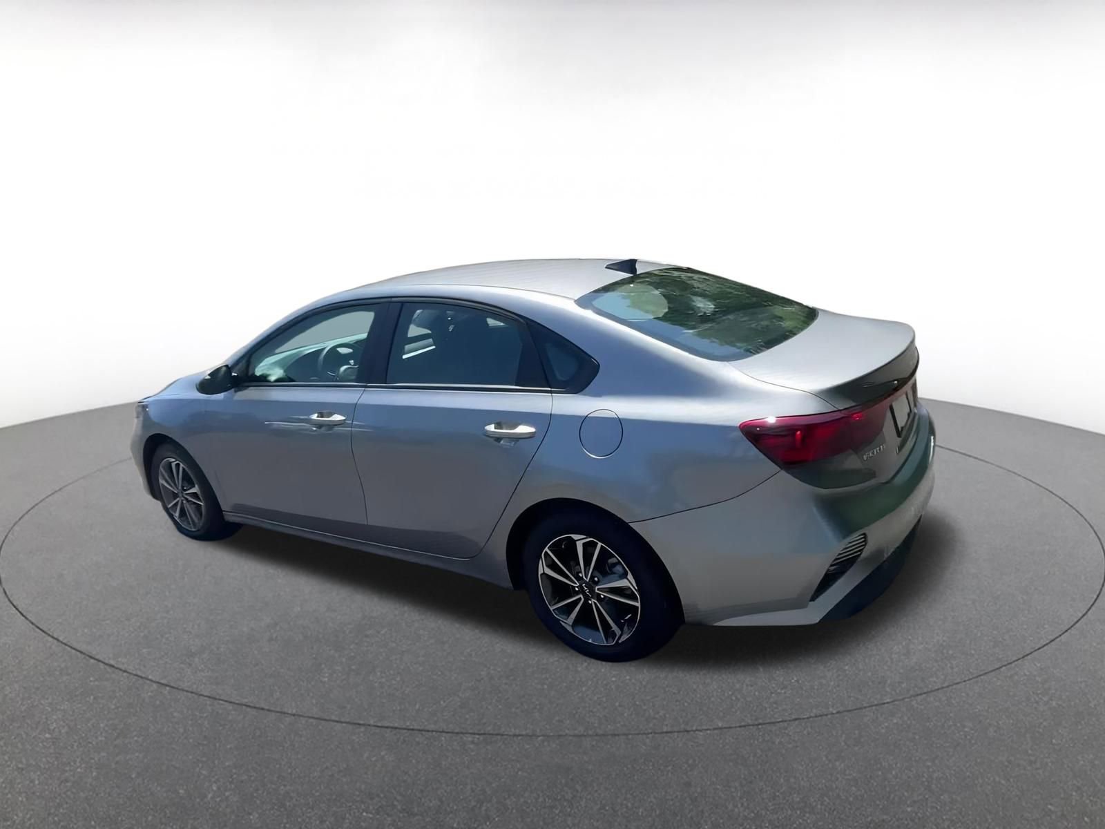 Thumbnail: 2024 Kia Forte - 10