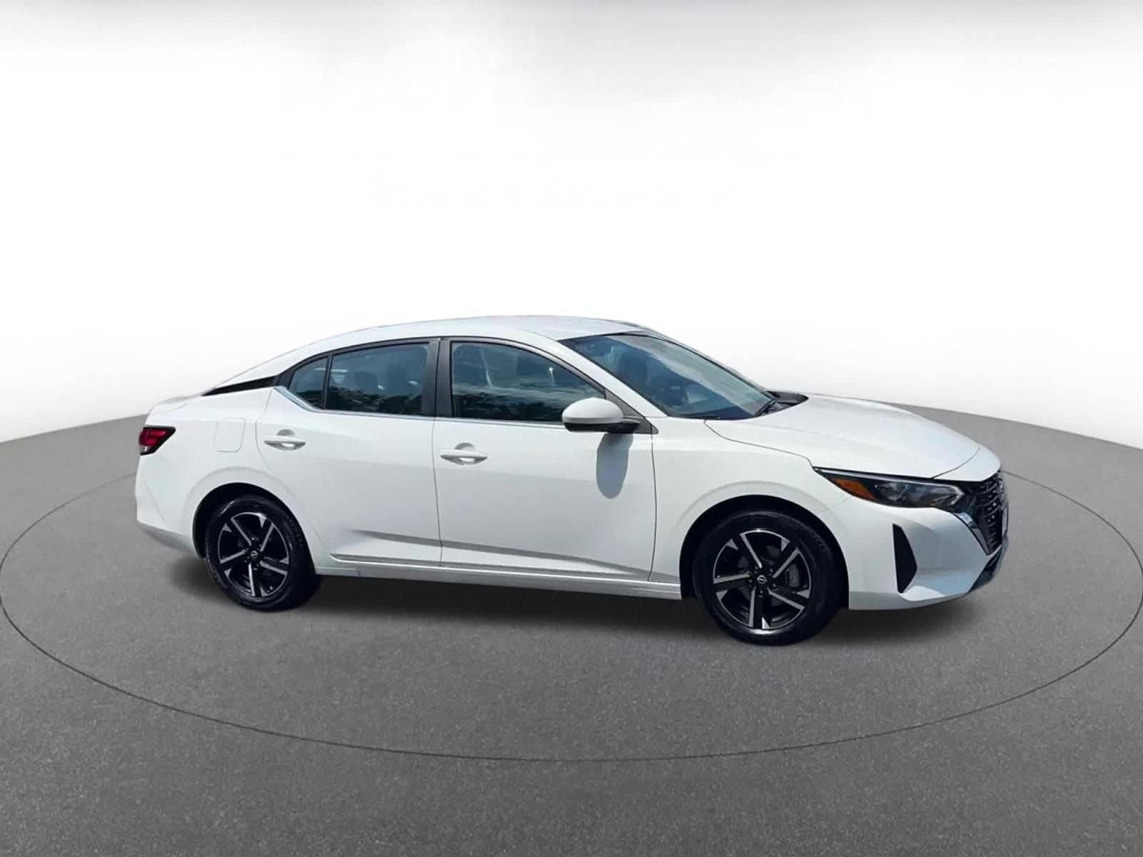 Thumbnail: 2025 Nissan Sentra - 2