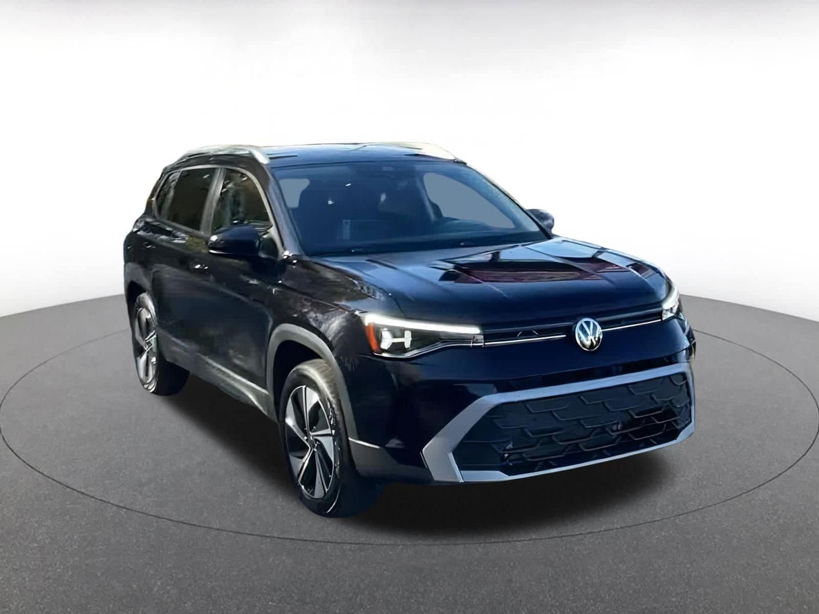 Thumbnail: 2025 Volkswagen Taos - 3