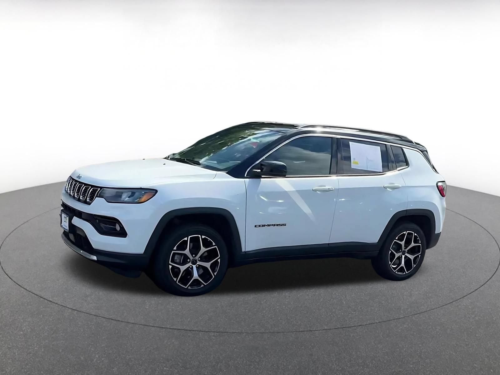 Thumbnail: 2025 Jeep Compass - 8