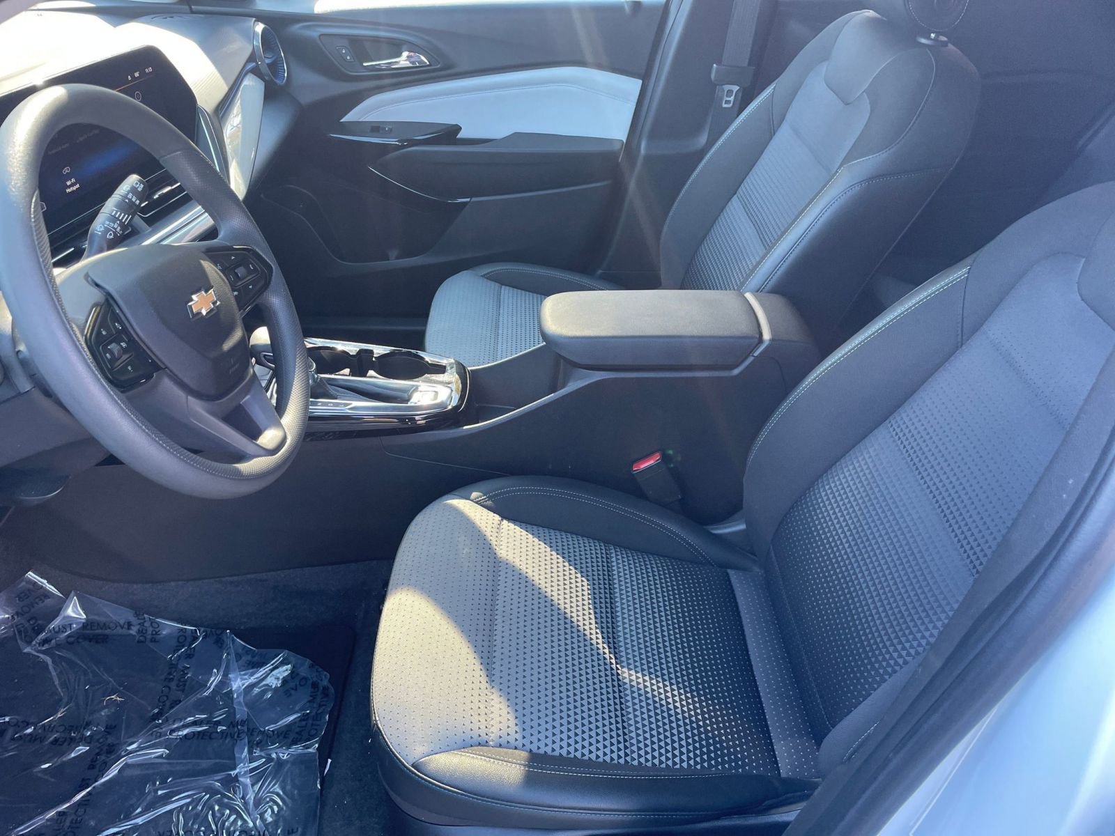 Thumbnail: 2025 Chevrolet Trax - 23