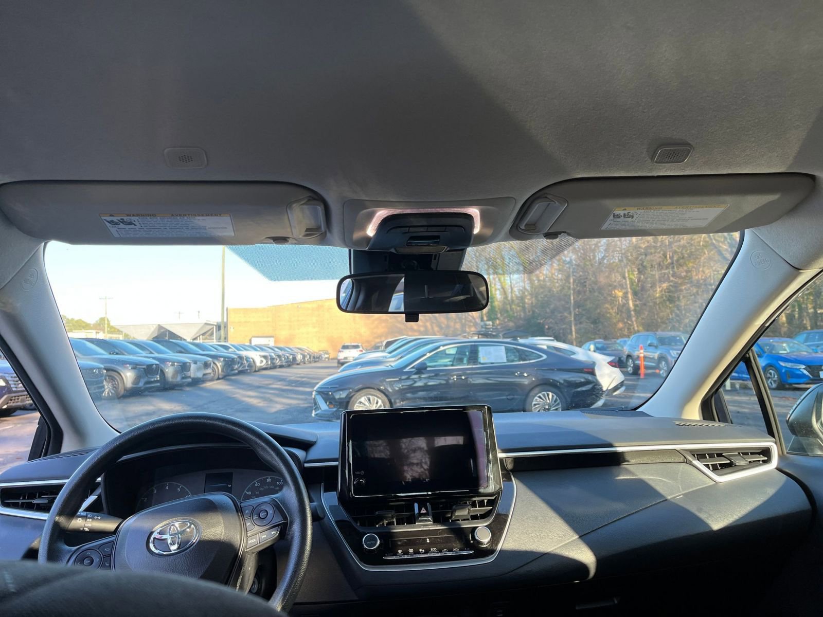 Thumbnail: 2025 Toyota Corolla - 31