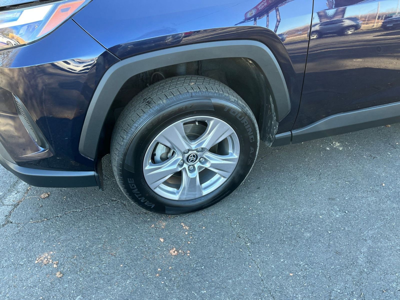 Thumbnail: 2024 Toyota RAV4 - 30