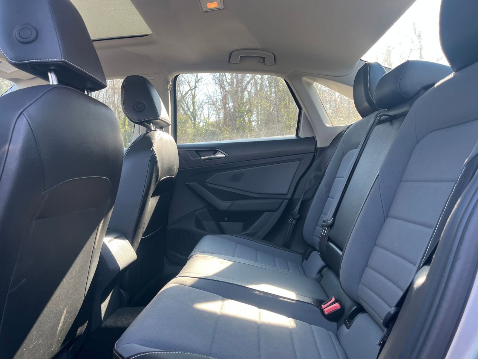 Thumbnail: 2025 Volkswagen Jetta - 25