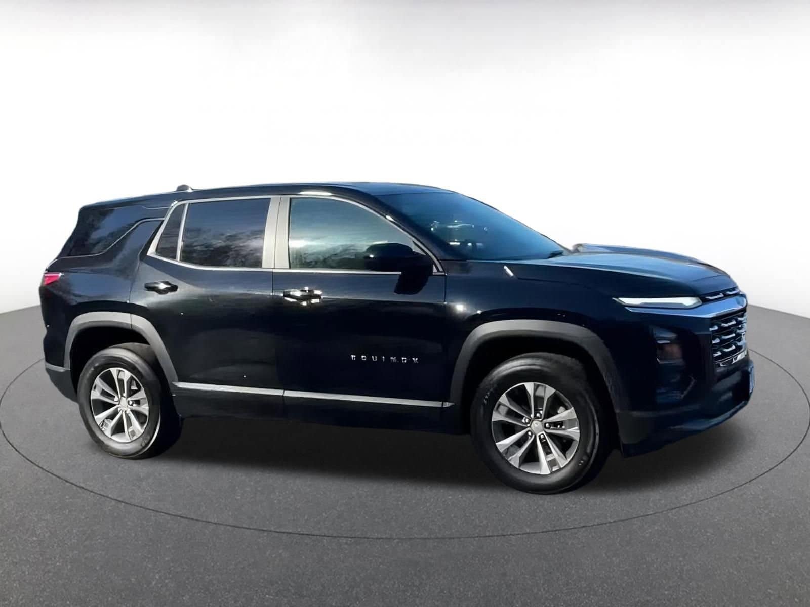 Thumbnail: 2025 Chevrolet Equinox - 8