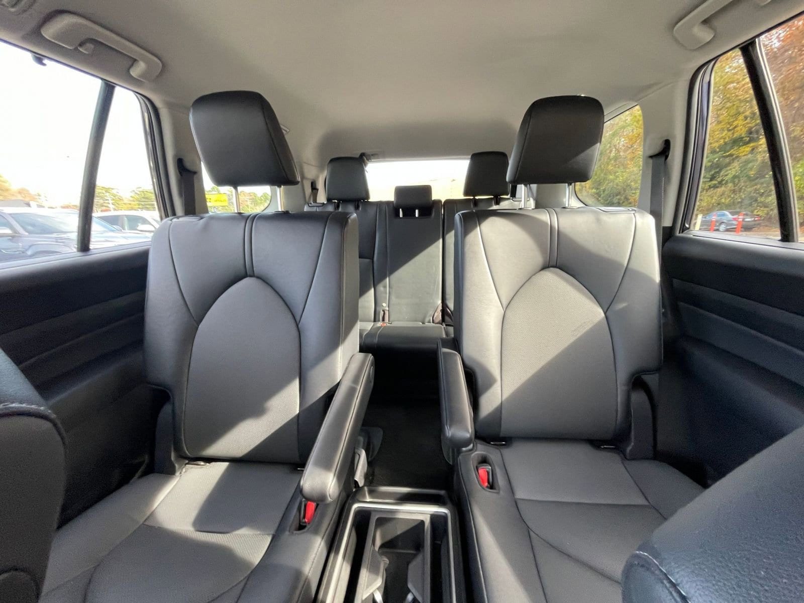 Thumbnail: 2025 Toyota Grand Highlander - 34