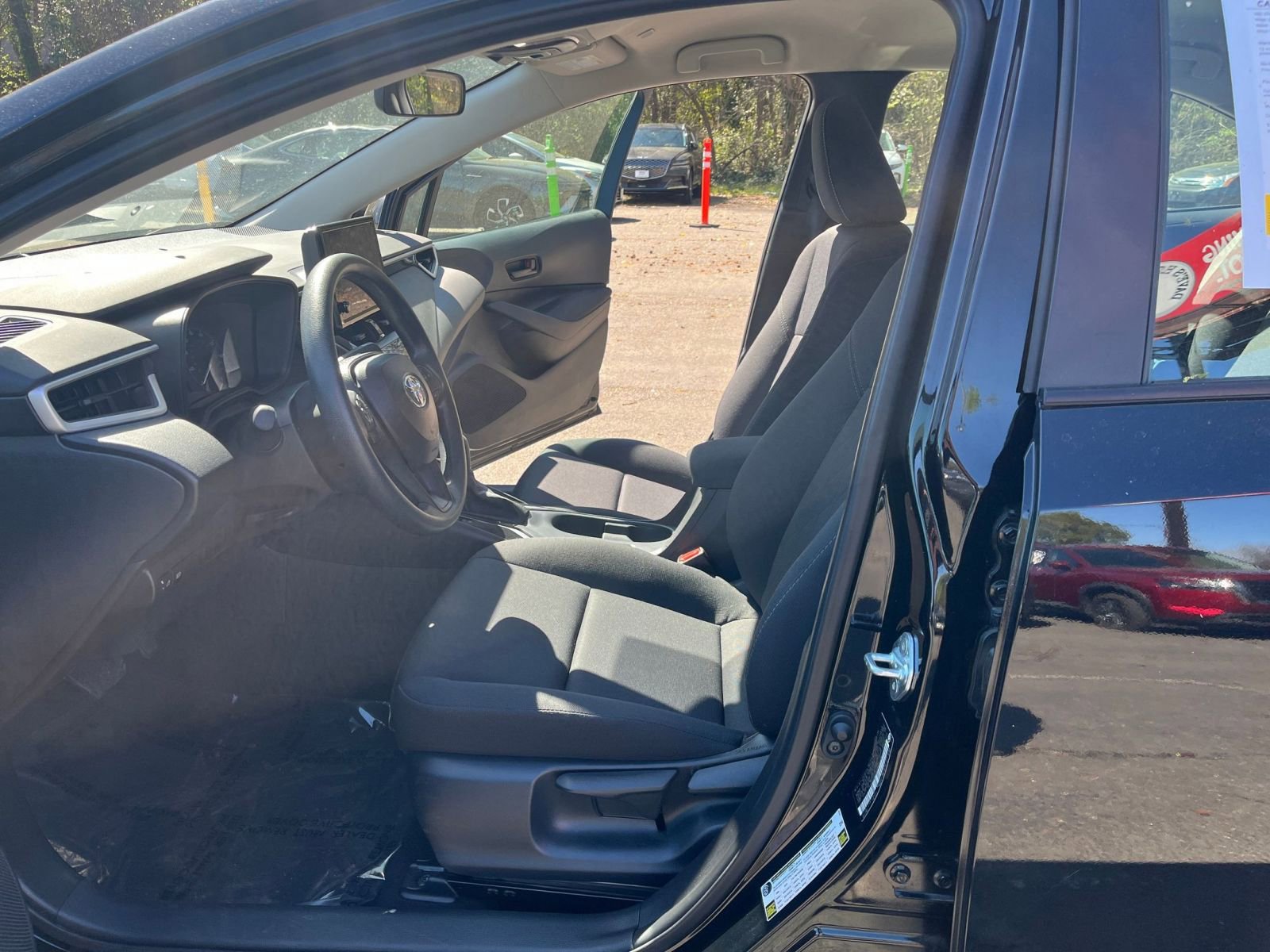 Thumbnail: 2025 Toyota Corolla - 24