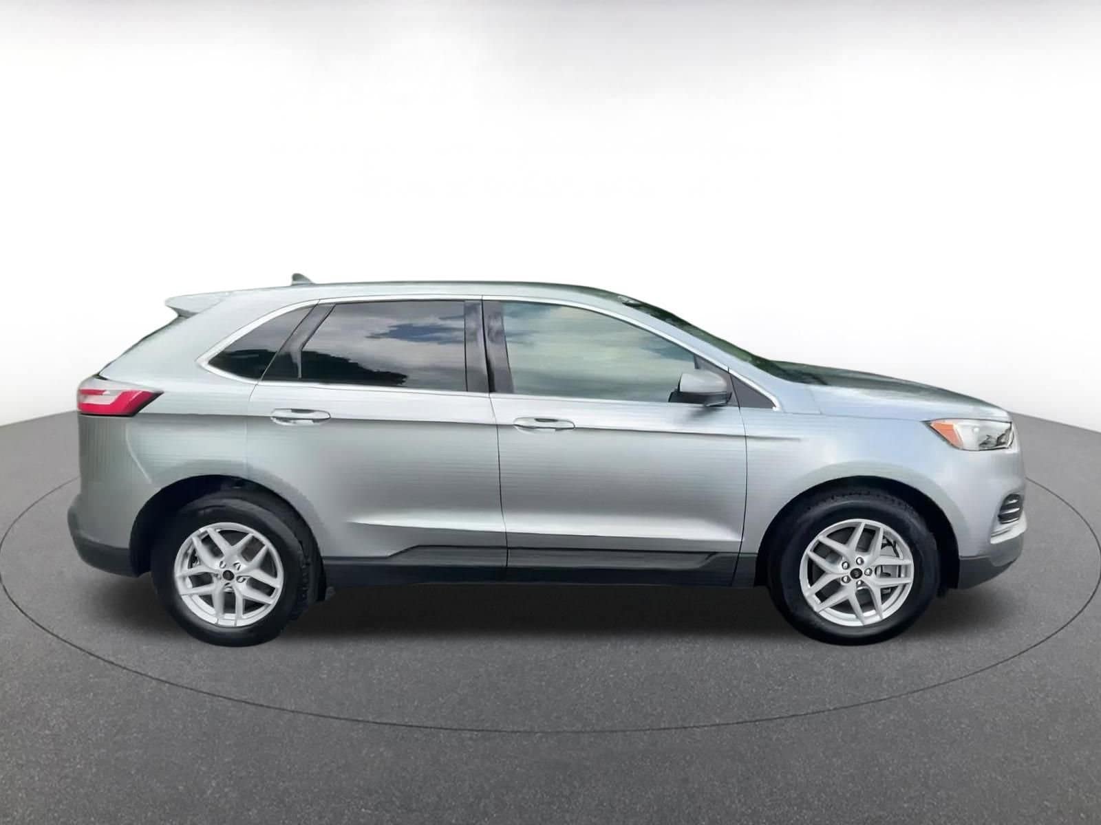 2024 Ford Edge SEL 16