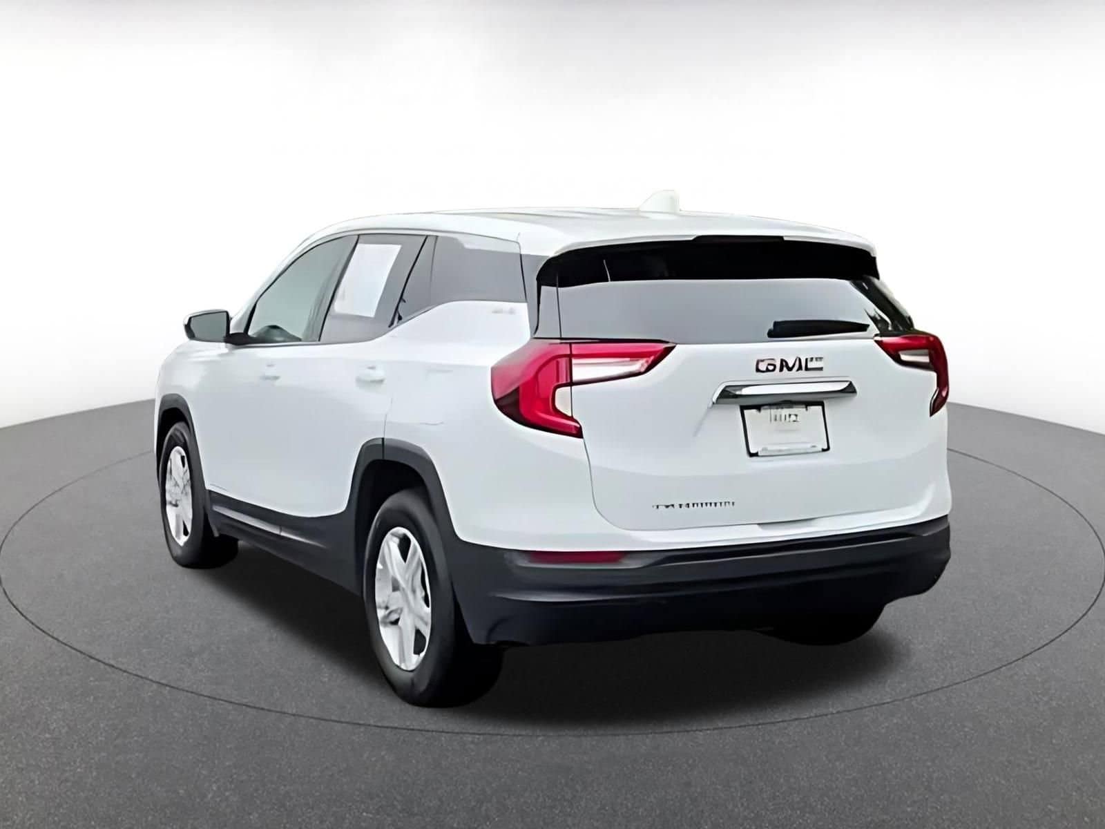 Thumbnail: 2024 GMC Terrain - 8