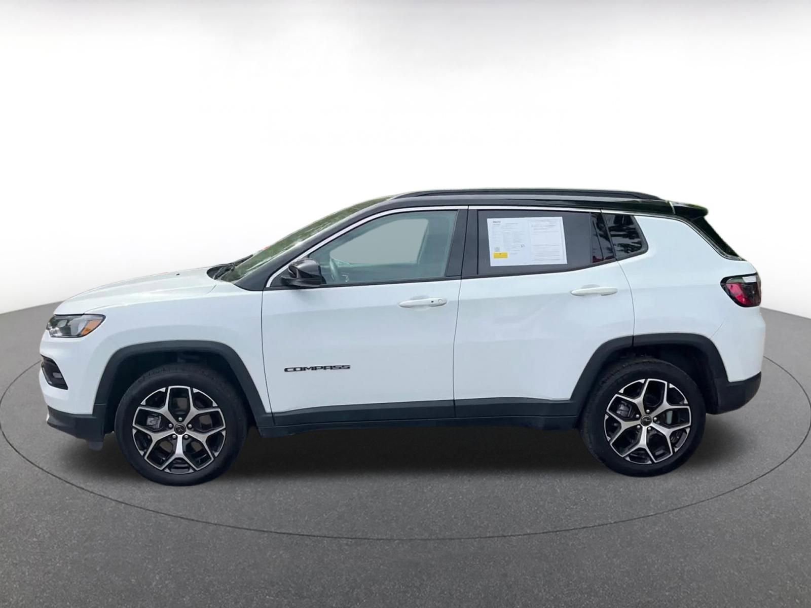 Thumbnail: 2025 Jeep Compass - 9