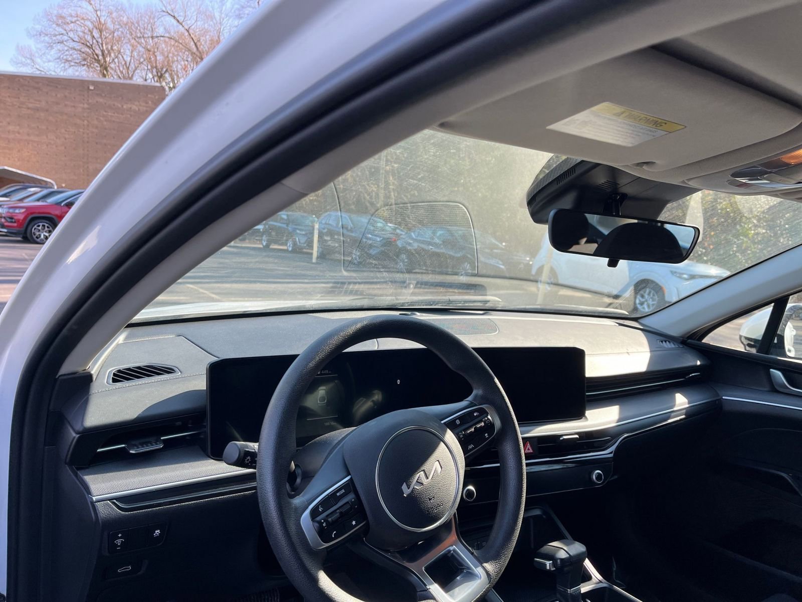 Thumbnail: 2025 Kia K5 - 31