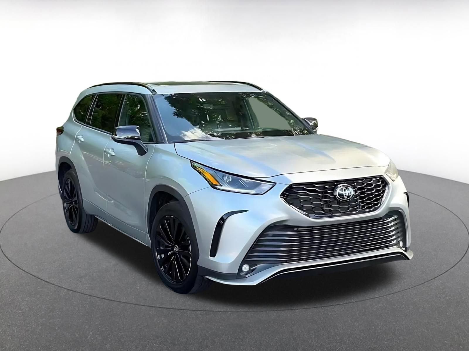 Thumbnail: 2025 Toyota Highlander - 3