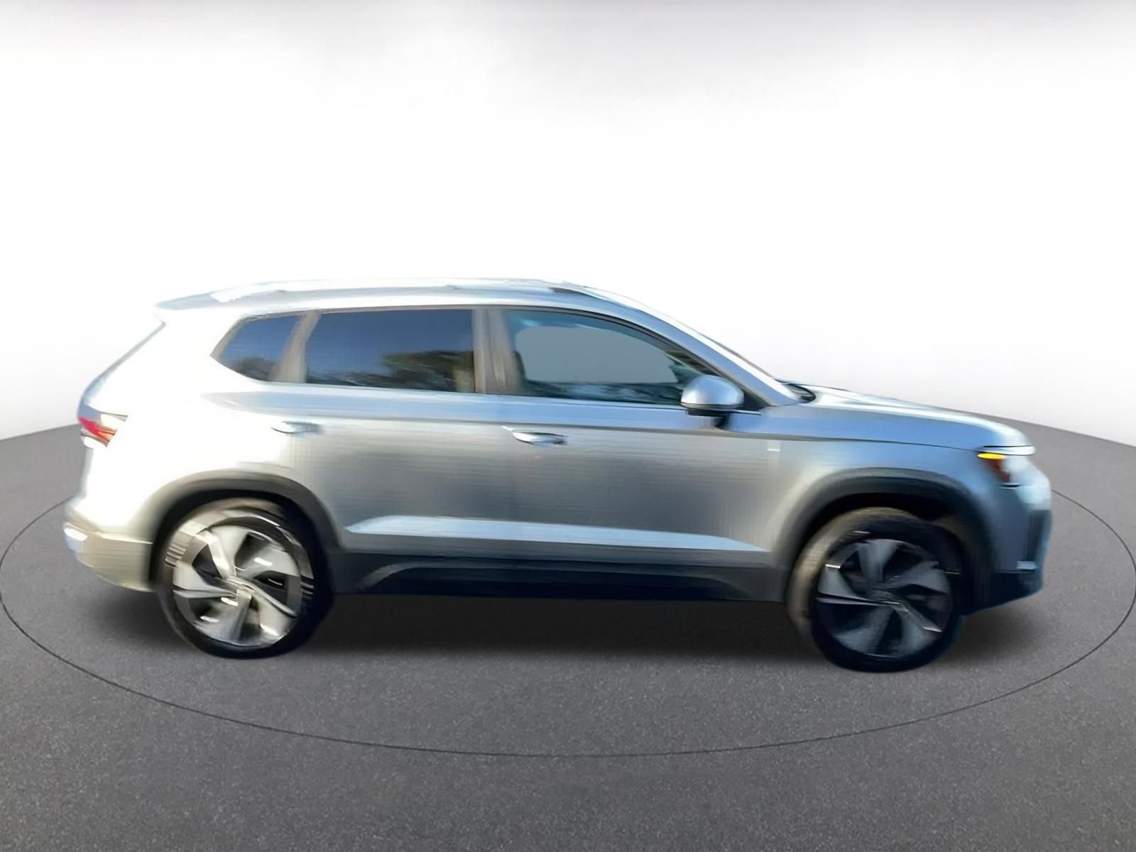 Thumbnail: 2025 Volkswagen Taos - 16