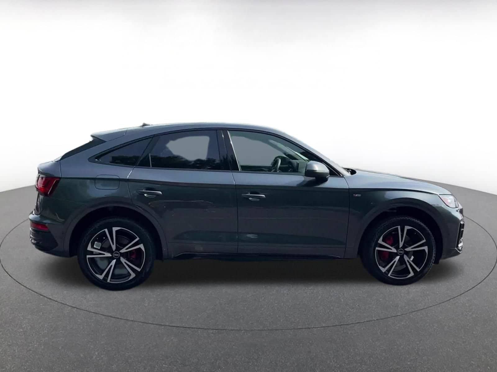 Thumbnail: 2025 Audi Q5 - 16
