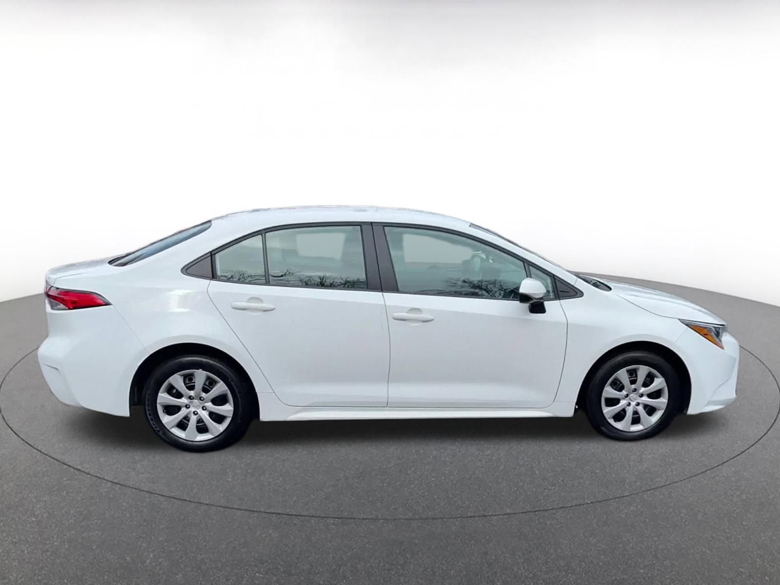 Thumbnail: 2025 Toyota Corolla - 16