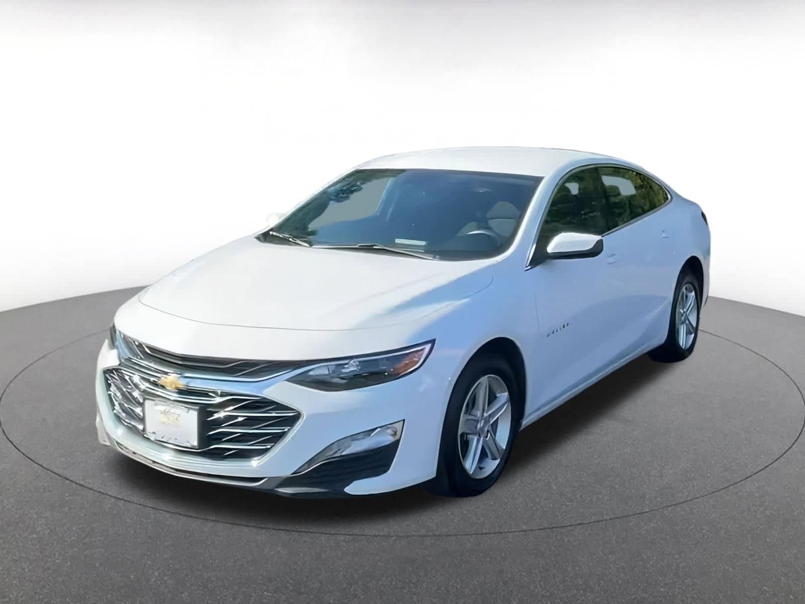 Thumbnail: 2024 Chevrolet Malibu - 7