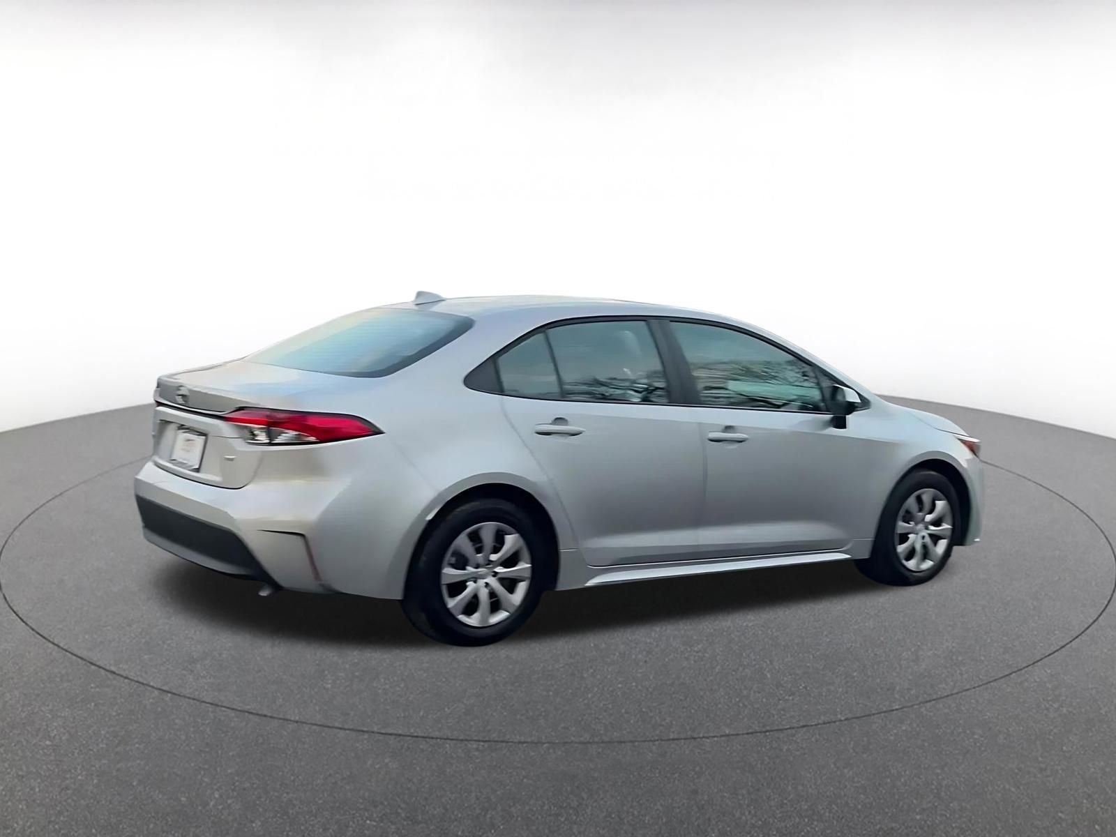 Thumbnail: 2025 Toyota Corolla - 15