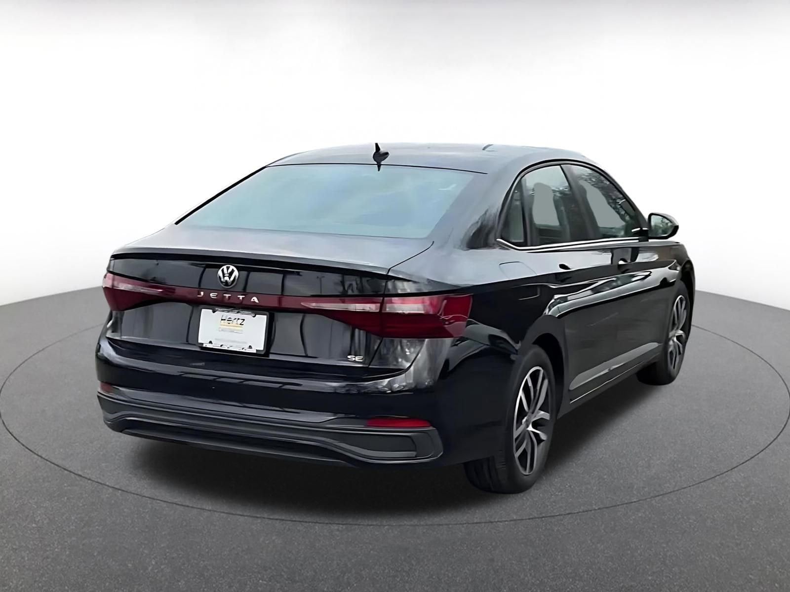 Thumbnail: 2025 Volkswagen Jetta - 14