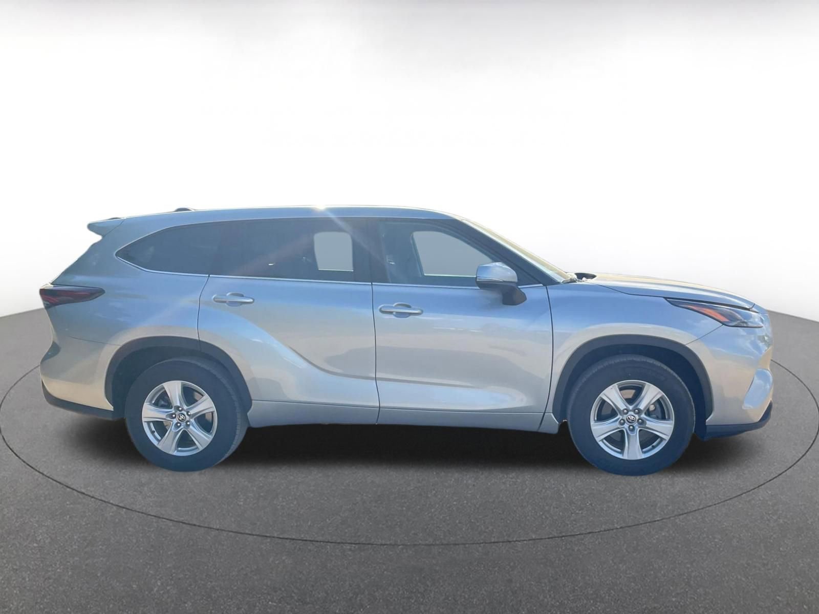 Thumbnail: 2025 Toyota Highlander - 20