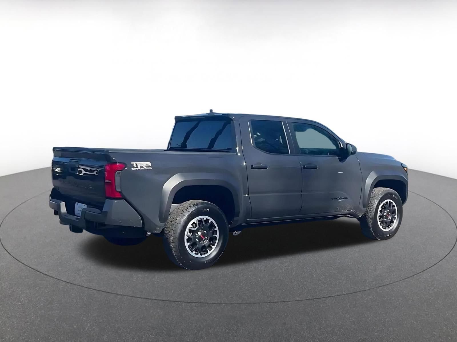 Thumbnail: 2025 Toyota Tacoma - 10