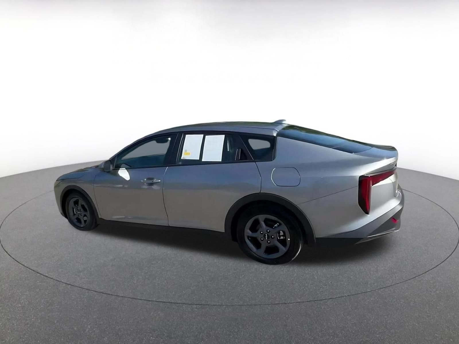 Thumbnail: 2025 Kia K4 - 10
