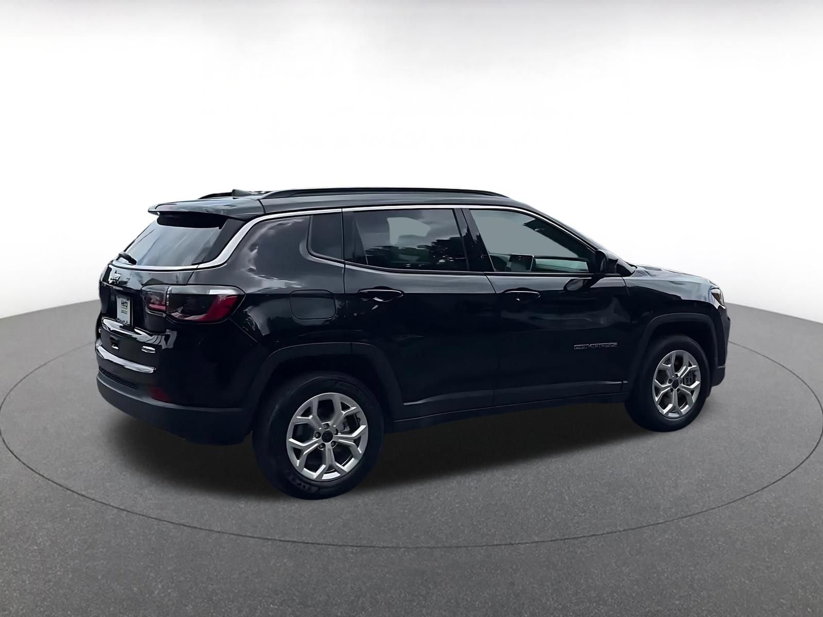 Thumbnail: 2025 Jeep Compass - 15