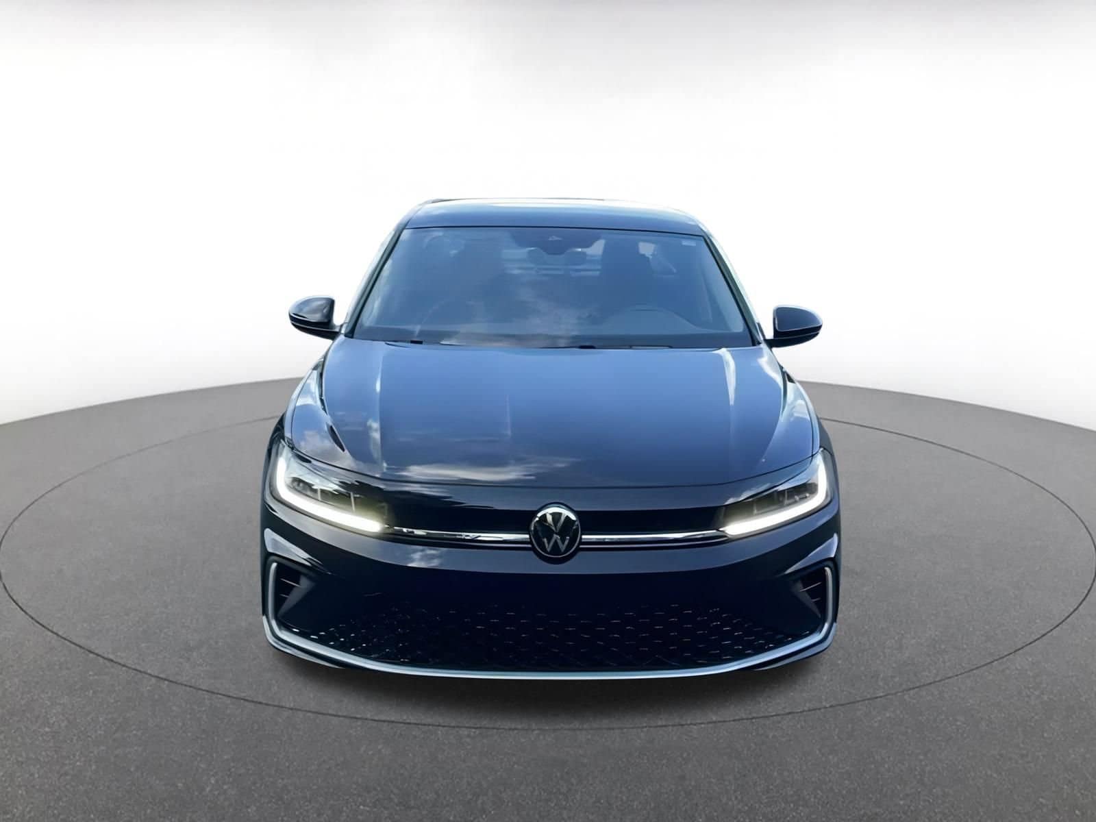 Thumbnail: 2025 Volkswagen Jetta - 3