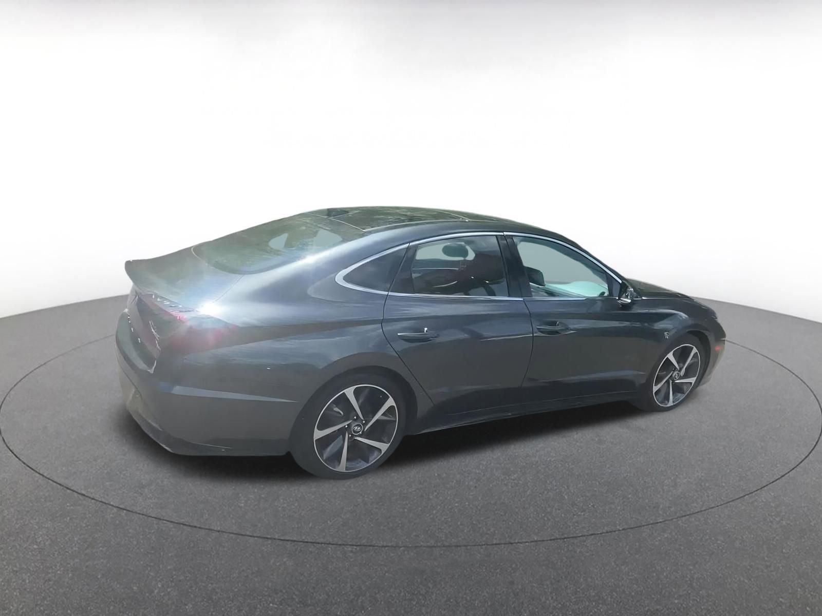 Thumbnail: 2023 Hyundai Sonata - 13