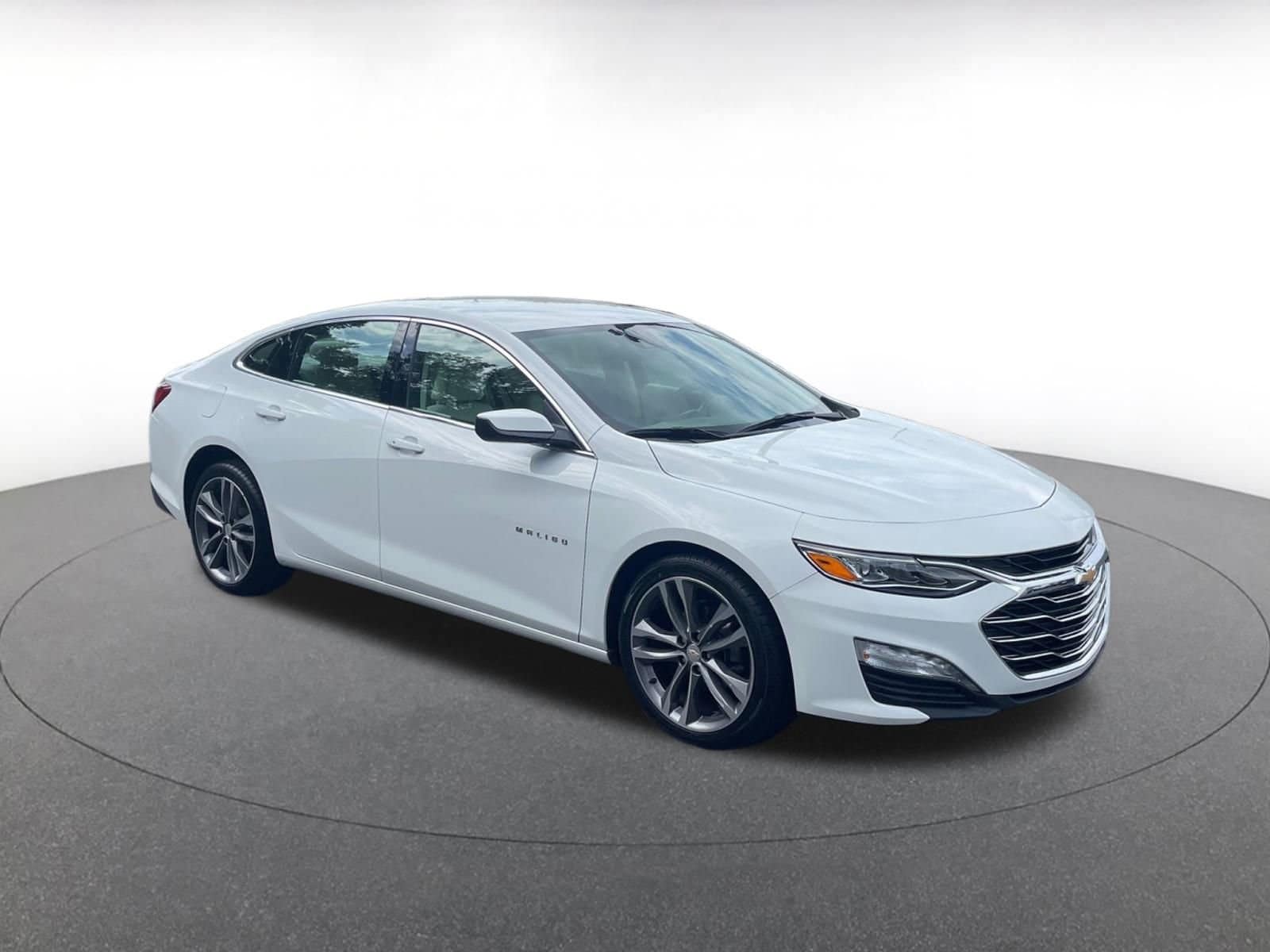 Thumbnail: 2024 Chevrolet Malibu - 1
